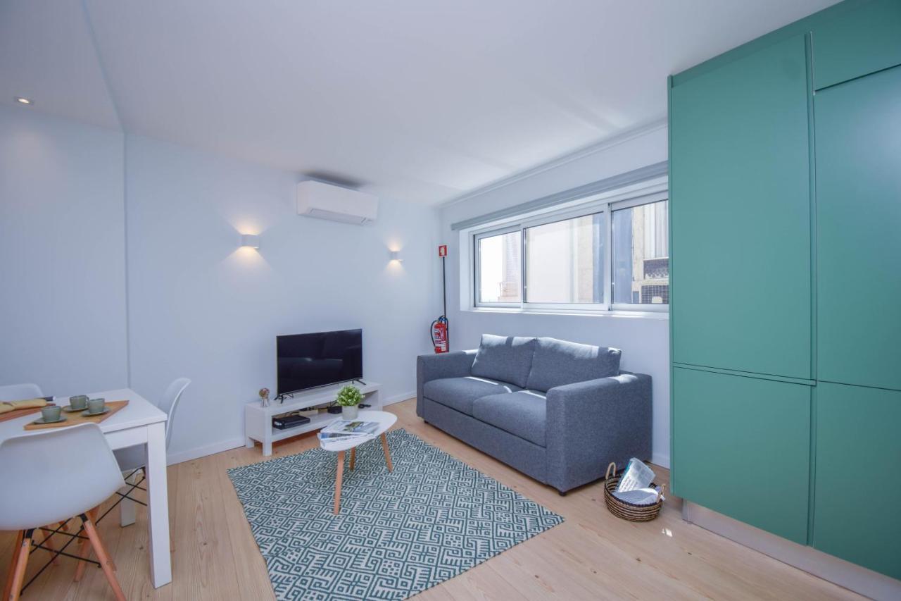 Central & Stylish 2 Bedroom Apartment W/ Balcony Cascais Dış mekan fotoğraf